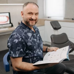 Dr Alexander Kreuzbiss in Praxis